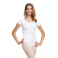 Capezio TC0054W Trykot baletowy z krótkim rękawem i paskiem Capezio TC0054W Trykot baletowy z krótkim rękawem i paskiem