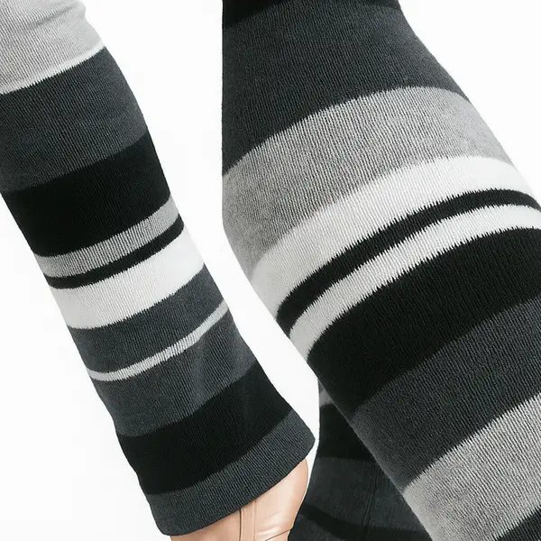 Bloch Striped leg warmers, prążkowane ocieplacze na nogi za kolano Bloch Striped leg warmers, prążkowane ocieplacze na nogi za kolano