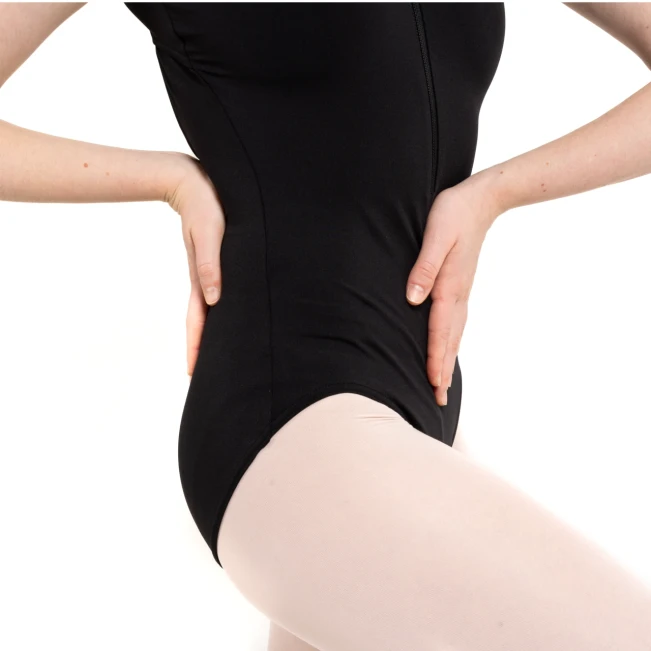 Capezio C'est La Vie La Belle, damski trykot zapinany do karku Capezio C'est La Vie La Belle, damski trykot zapinany do karku
