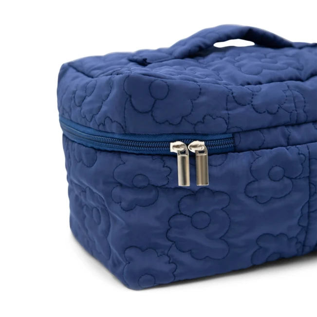  Capezio Fleur Vanity Case, torebka na kosmetyki