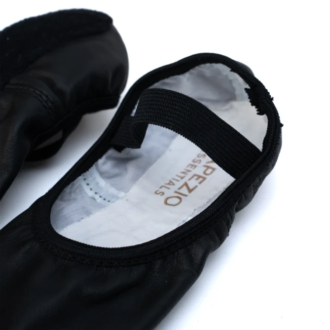 Capezio Luna, skórzane buty sportowe dla początkujących Capezio Luna, skórzane buty sportowe dla początkujących