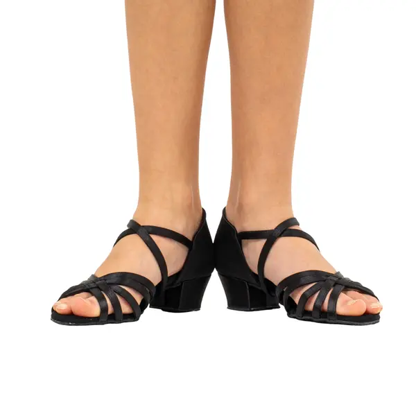 Dancee Betty, latino dla dziewczyn Dancee Betty, latino dla dziewczyn