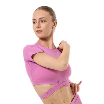 Benita, dámsky top z krótkim rękawem i wiązaniem